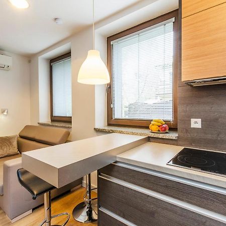 Lupoapartments Kosynierow Klimatyzacja Dostep Na Kod Łódź Dış mekan fotoğraf